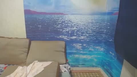 Snapshot of caroncapella chatting on 03/07/25, 09:48 VicunaCool online show from 03/07/25, 09:48