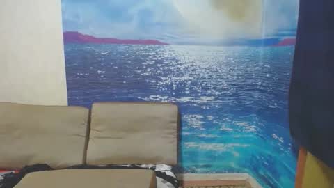 Snapshot of caroncapella chatting on 09/30/25, 02:44 VicunaCool online show from 09/30/25, 02:44