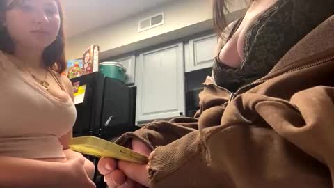 carpetmunchers online show from 11/23/25, 12:21