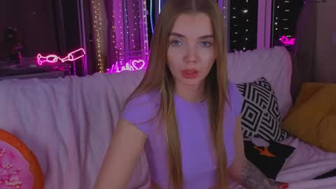 carriebradshawww online show from 03/31/26, 11:16