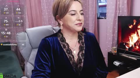 Carrie online show from 01/12/25, 06:06