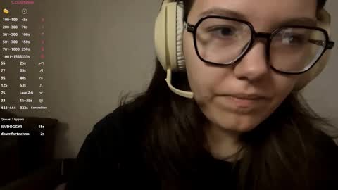 Emilia online show from 01/17/26, 05:23