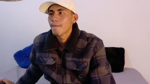   online show from 07/10/26, 04:17