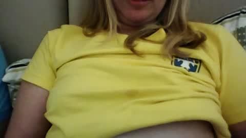 Snapshot of casaliniciantee chatting on 06/20/26, 01:52 casaliniciantee online show from 06/20/26, 01:52