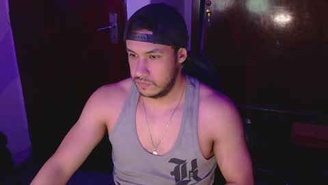 Snapshot of casas_oom chatting on 01/18/25, 04:48 online show from 01/18/25, 04:48