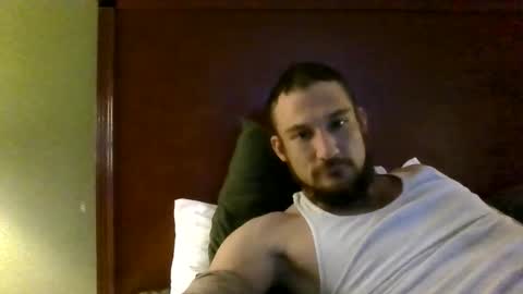 Snapshot of caseyjmcd22 chatting on 12/19/25, 11:17 okiedadd online show from 12/19/25, 11:17