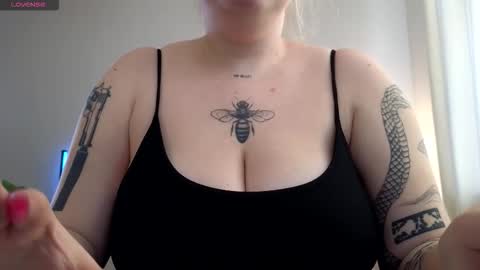 Casey Robbins online show from 11/08/25, 07:52