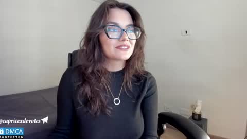 caprice online show from 06/17/26, 02:07