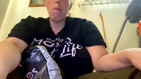 Cash Couple online show from 09/12/25, 09:48