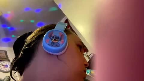 Cash Couple online show from 10/19/25, 09:59