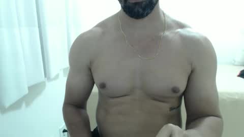 cashmastermuscle77 online show from 12/01/25, 10:26