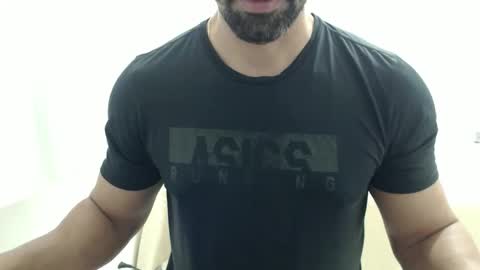 Snapshot of cashmastermuscle77 chatting on 06/02/26, 10:17 cashmastermuscle77 online show from 06/02/26, 10:17