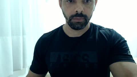 Snapshot of cashmastermuscle77 chatting on 07/06/26, 12:35 cashmastermuscle77 online show from 07/06/26, 12:35