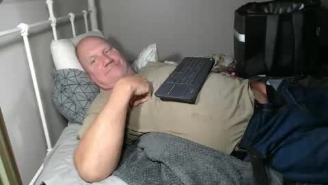 CasinoCam online show from 10/22/25, 02:34