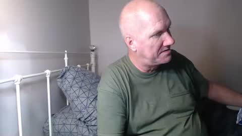 CasinoCam online show from 12/17/25, 07:09