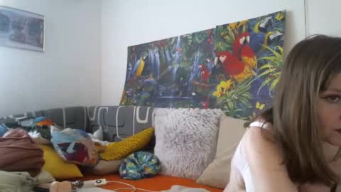 Cassandra online show from 02/18/25, 01:33