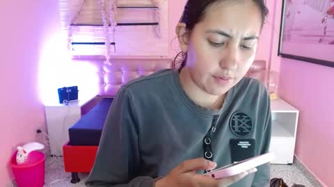 Snapshot of cassandra_ruizz chatting on 11/05/25, 08:20 573215024606 online show from 11/05/25, 08:20