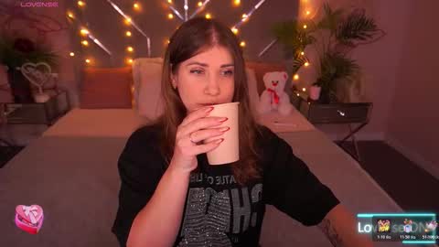 Lena online show from 02/12/26, 07:58