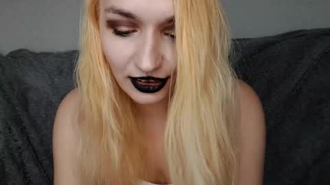 Snapshot of cassandratate chatting on 01/25/25, 11:34 Casey Chris online show from 01/25/25, 11:34