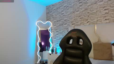 casse_tay online show from 11/23/25, 03:06