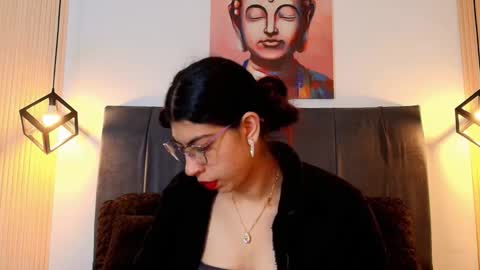 cassie_bloom online show from 12/01/25, 08:14