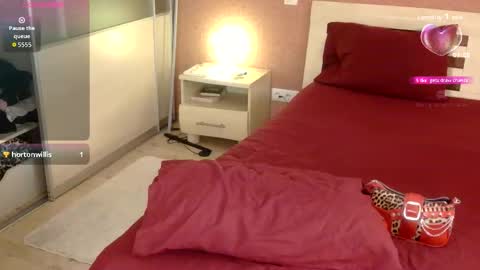 Cassie online show from 09/19/25, 04:29