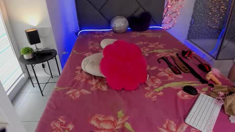 Snapshot of cassieevanss chatting on 09/16/25, 05:30 Cassie online show from 09/16/25, 05:30