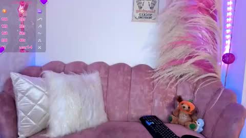 Snapshot of cassiidysweet chatting on 11/07/25, 04:23 cassiidysweet online show from 11/07/25, 04:23