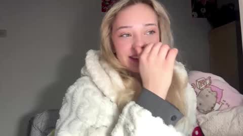 Snapshot of cassijent chatting on 02/21/26, 05:19 Olivia online show from 02/21/26, 05:19