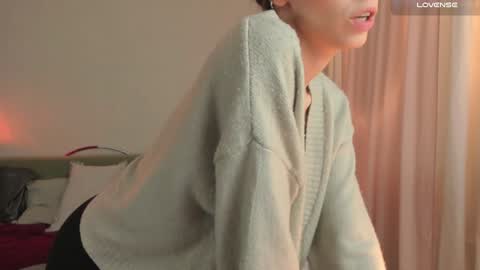  cassandra  online show from 01/10/25, 07:43