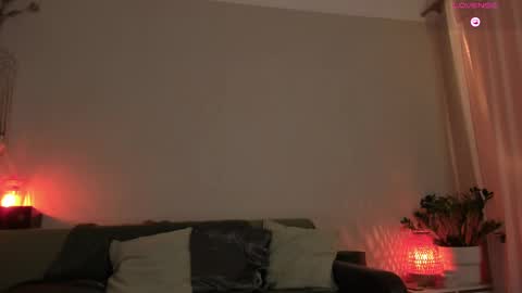  cassandra  online show from 02/13/25, 10:22