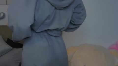 Kierie online show from 10/17/25, 05:54