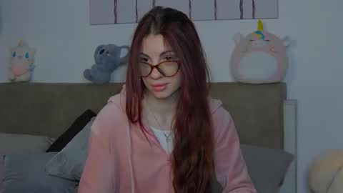 Kierie online show from 10/18/25, 04:59