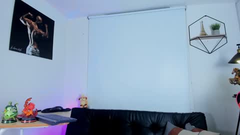 Snapshot of casticatheking chatting on 01/22/25, 11:43 Matheo Brown online show from 01/22/25, 11:43