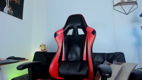 Snapshot of casticatheking chatting on 01/24/25, 06:46 Matheo Brown online show from 01/24/25, 06:46