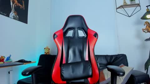 Snapshot of casticatheking chatting on 02/13/25, 03:56 Matheo Brown online show from 02/13/25, 03:56