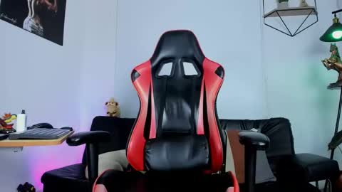 Snapshot of casticatheking chatting on 03/01/25, 10:21 Matheo Brown online show from 03/01/25, 10:21