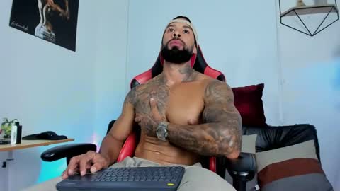 Snapshot of casticatheking chatting on 03/04/25, 08:27 Matheo Brown online show from 03/04/25, 08:27