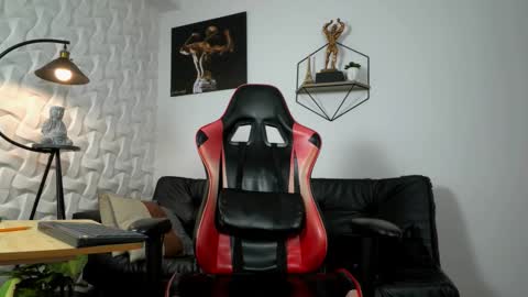 Matheo Brown online show from 03/25/26, 08:04