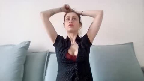 cat_888 online show from 05/06/26, 07:35