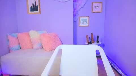 Snapshot of cat_nasty chatting on 10/28/25, 08:44 cat_nasty online show from 10/28/25, 08:44