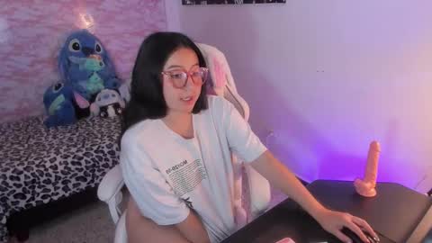 Snapshot of cata_bratz chatting on 09/25/25, 03:43 Catalina online show from 09/25/25, 03:43