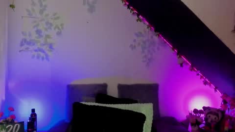 Cata green model independient online show from 01/22/25, 09:54