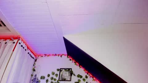 Cata green model independient online show from 01/30/25, 01:00