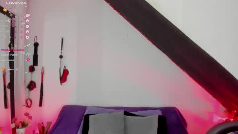 Cata green model independient online show from 03/11/25, 12:44