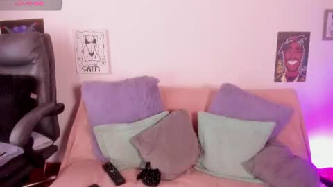 Cata green model independient online show from 06/30/26, 07:26