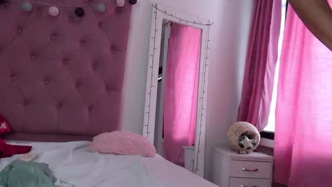 catalaia_stomm online show from 01/07/25, 05:42