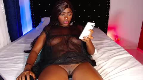 Snapshot of cataleeya_a chatting on 10/07/25, 09:12 online time Colombia 1130 am 630 pm online show from 10/07/25, 09:12