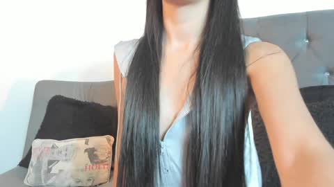 Snapshot of cataleia__1 chatting on 01/27/25, 09:11 cata online show from 01/27/25, 09:11