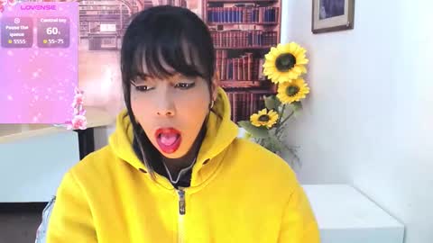 Queen Catalella online show from 10/17/25, 03:20